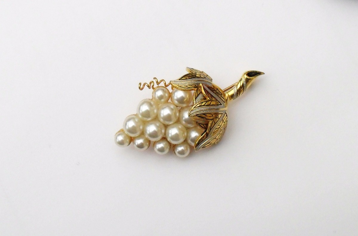 product4 Brooches